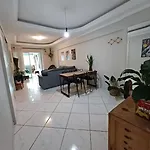 Apto Com Terraco, Mesa De Bilhar